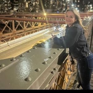 Meet your Posher, Carmen lizeth